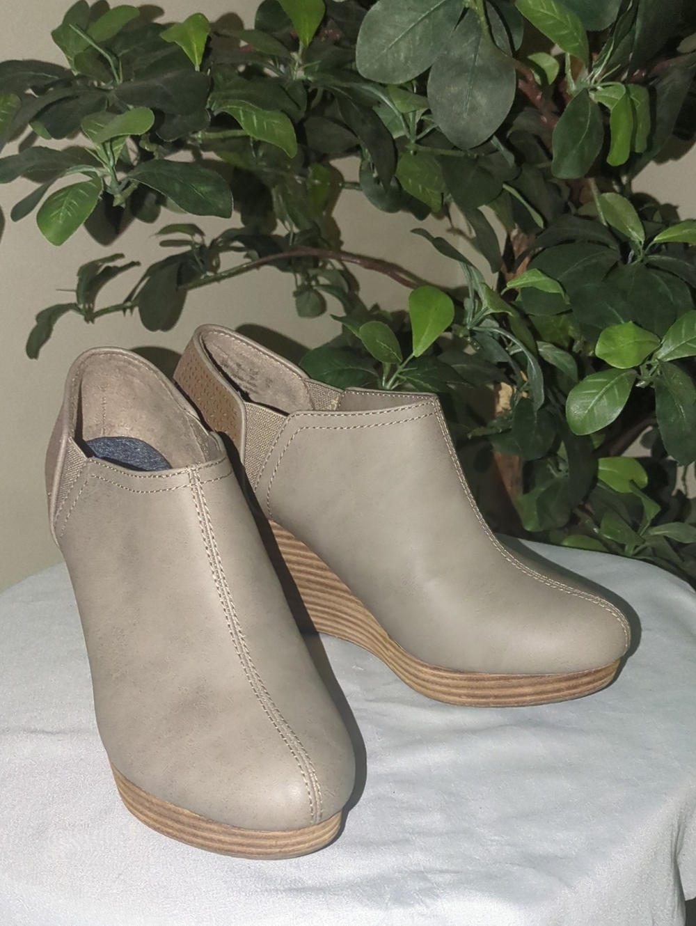 Dr. Scholl's Taupe Slip-On Wedge Booties